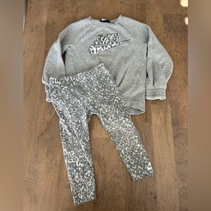Nike Kids Sweatshirt and Leggings Set size 4T